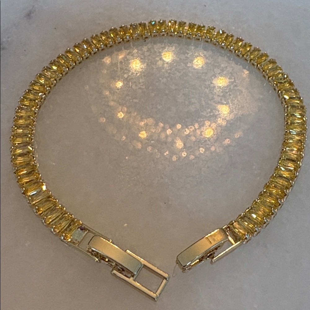 New Tennis Bracelet Yellow Faux Diamonds Yellow Gold plated 7”  hypoallergenic 8